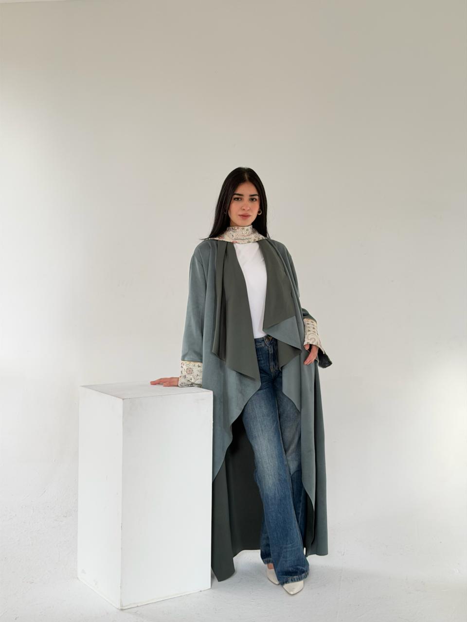 Thuraya Kaftan