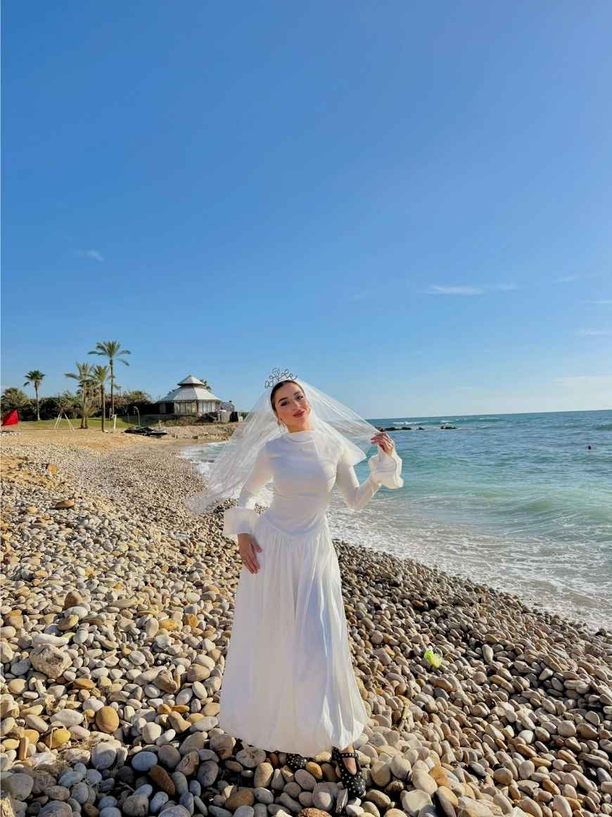 CLOUDY DRESS